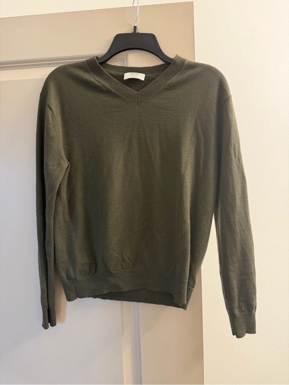 Aritzia Olive V-Neck Women's Sweater